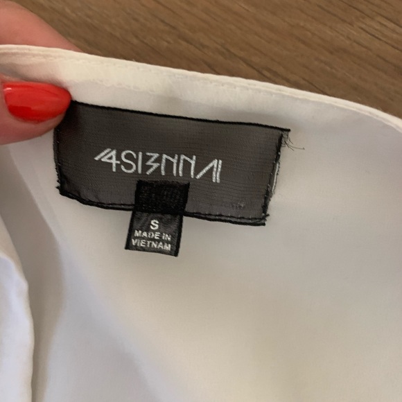 White silky wrap crop top - Picture 4 of 4